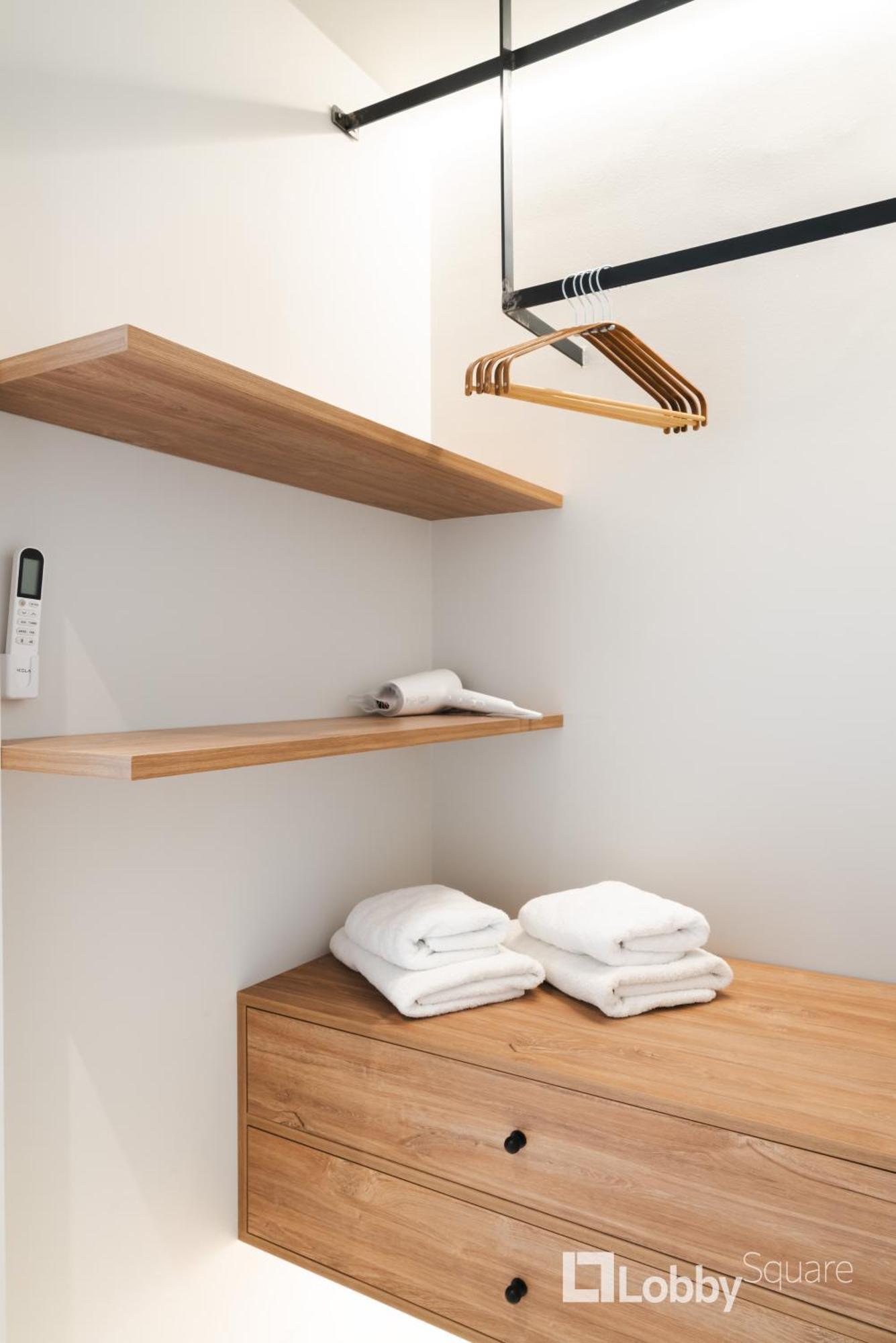 Muse Apartment By Lobbysquare アテネ エクステリア 写真