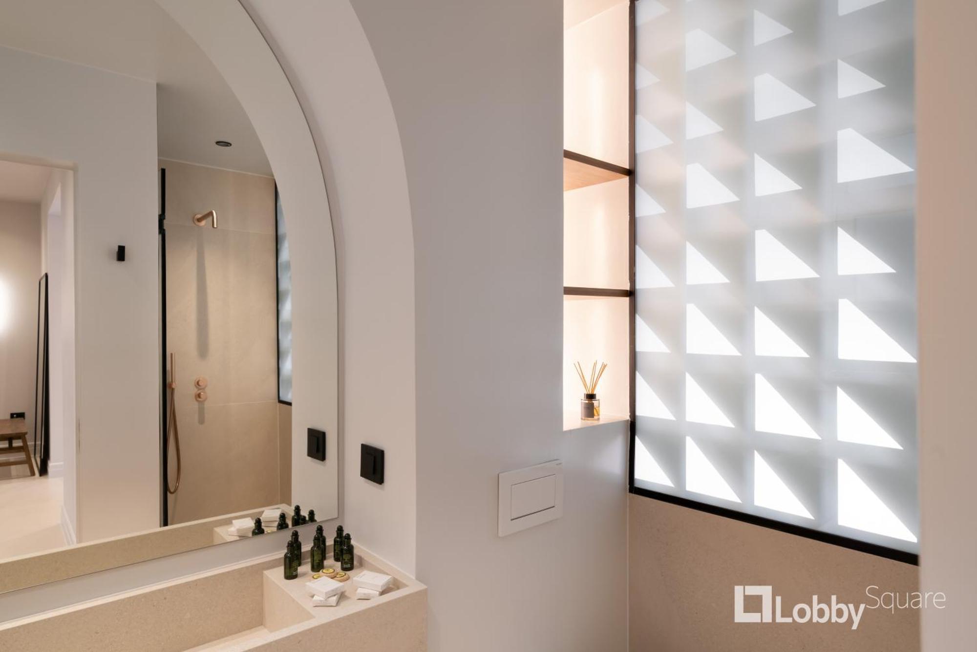 Muse Apartment By Lobbysquare アテネ エクステリア 写真