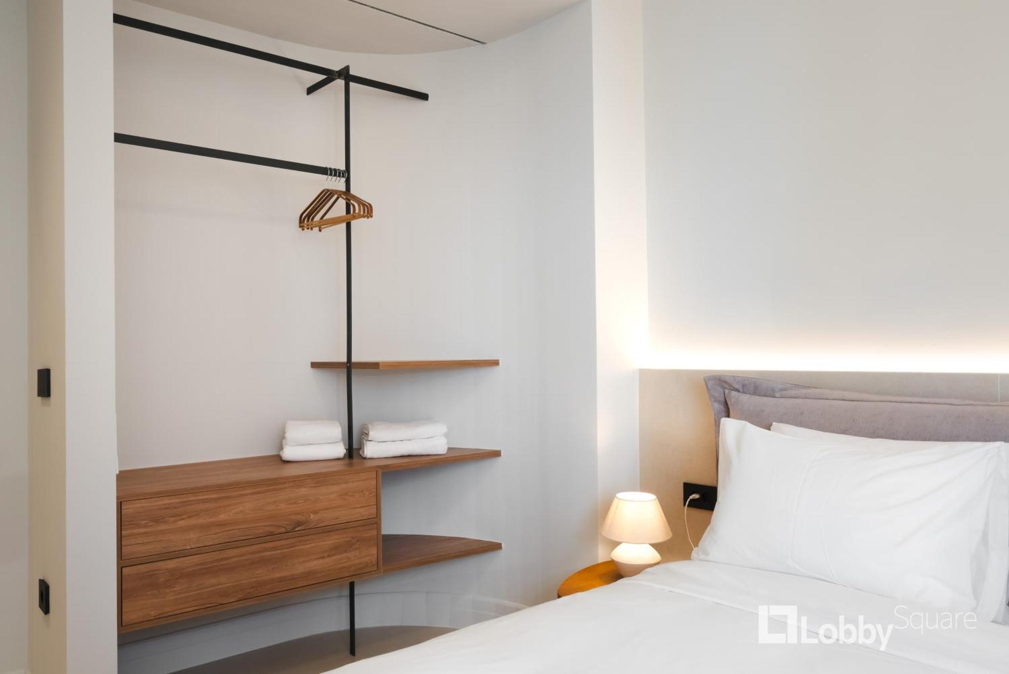 Muse Apartment By Lobbysquare アテネ エクステリア 写真