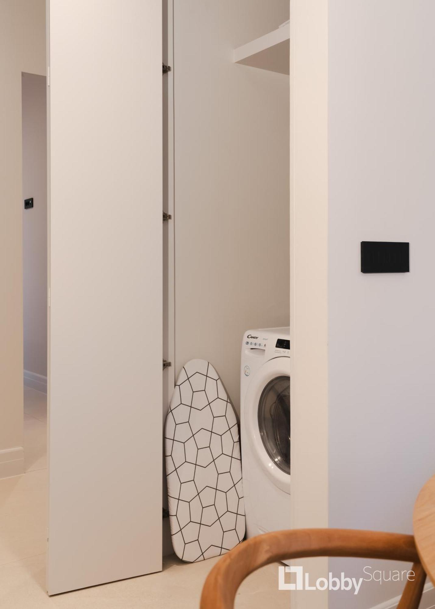 Muse Apartment By Lobbysquare アテネ エクステリア 写真